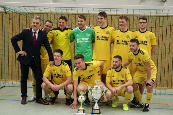 Güstrower SC 09 gewinnt Teterower Bürgermeisterpokal