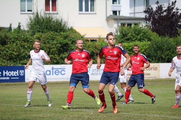 (F) Männer: SV Warnemünde - SV Teterow 90 7 : 2 (3:1) (F) Männer: SV Warnemünde - SV Teterow 90 7 : 2 (3:1)