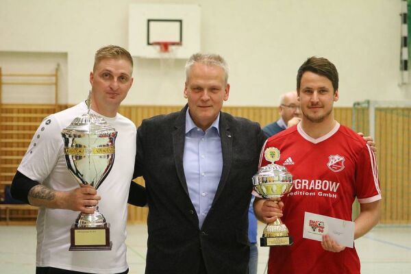 Hallenturnier um den Pokal des Bürgermeisters der Stadt Teterow Hallenturnier um den Pokal des Bürgermeisters der Stadt Teterow