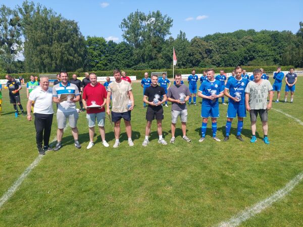 SV 90 verabschiedet langjährige Akteure SV 90 verabschiedet langjährige Akteure