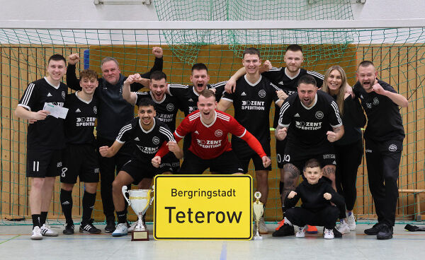 Güstrower SC 09 gewinnt 29. Auflage des Hallenturniers um den Pokal des Bürgermeisters Güstrower SC 09 gewinnt 29. Auflage des Hallenturniers um den Pokal des Bürgermeisters